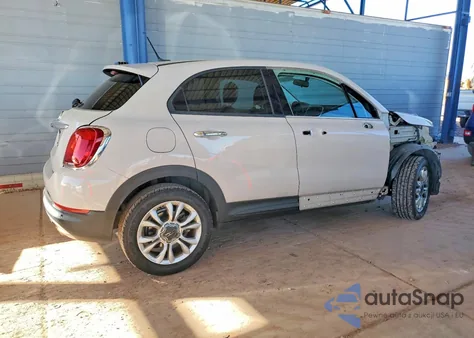 2016 Fiat 500X Easy z USA, uszkodzony, nr VIN ZFBCFXBT4GP303136